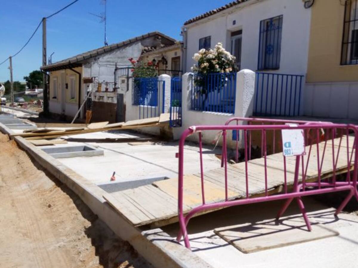 El PP denuncia “dejadez” en las obras del Camino de Moraleja