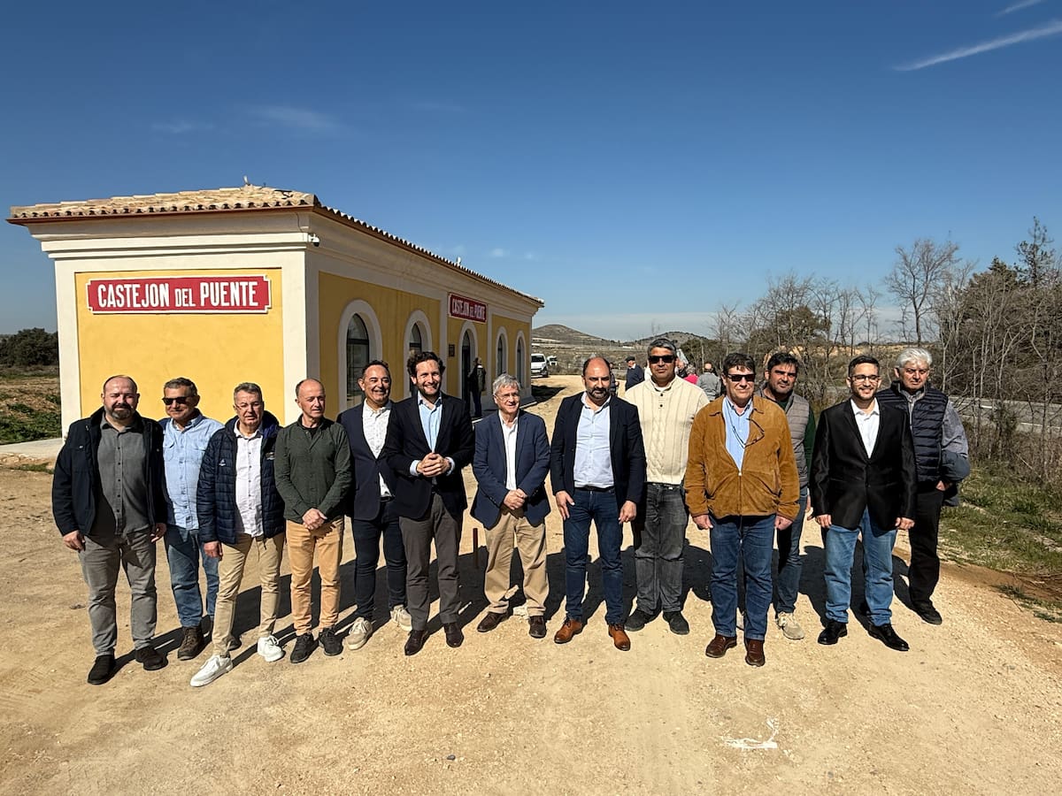 Renace la estación de Castejón del Puente como símbolo de unión entre poblaciones