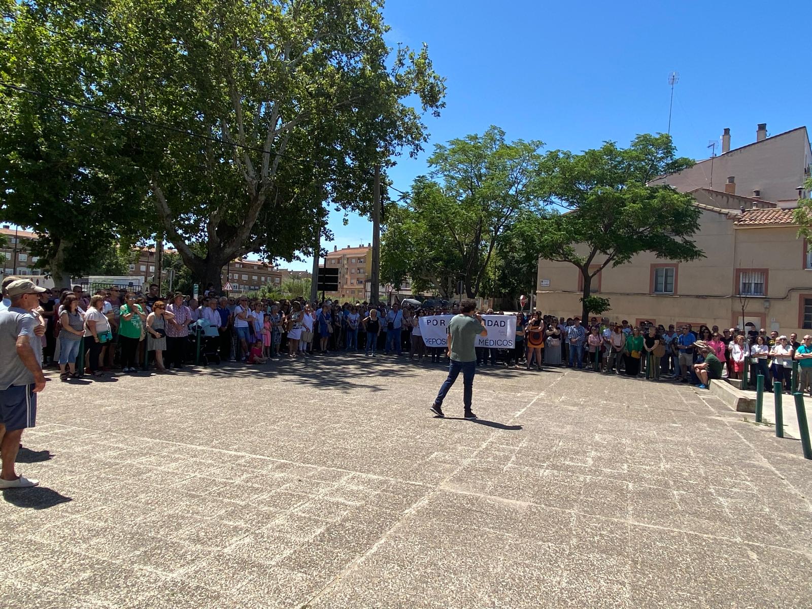 Los vecinos de Casetas reclaman la reposición de 5 médicos en su Centro de Salud