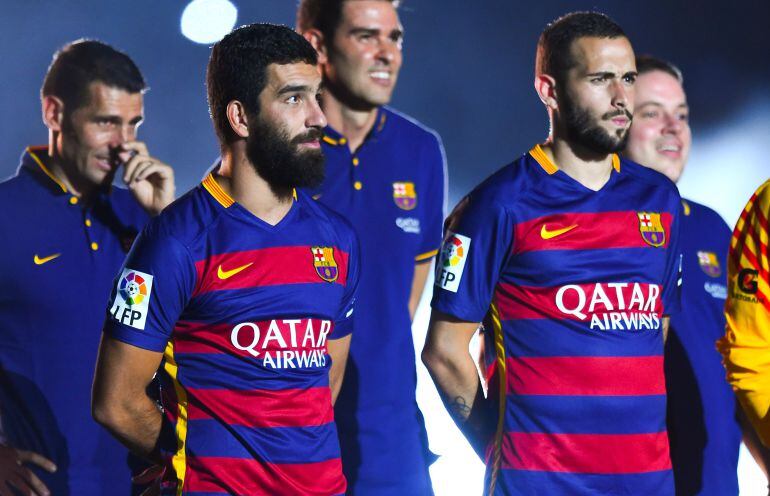 Arda Turan y Aleix Vidal en la presentación de la la temporada 2015/2016