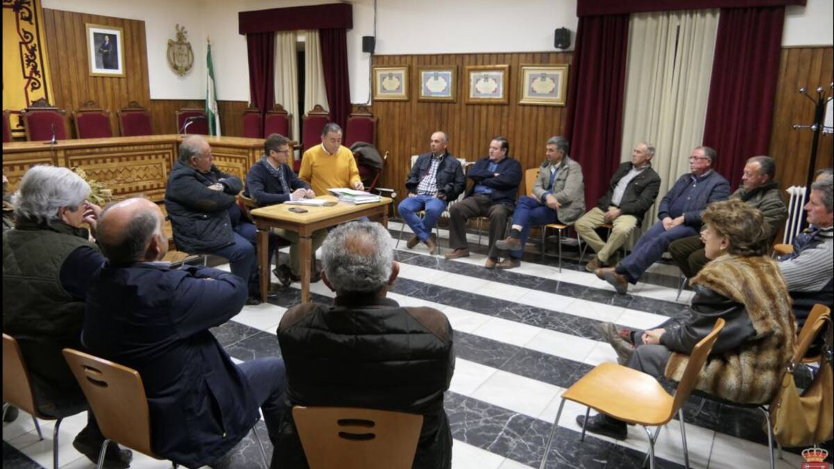 Los regantes anuncian acciones de protesta si no se regularizan los riegos