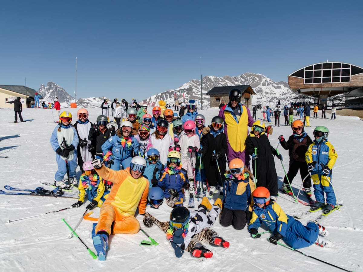 Carnaval, San Valentín y más nevadas este fin de semana en las estaciones de esquí