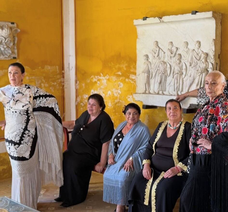 Encarnación Fernández, una flamenca entre las grandes en el número especial de &#039;Vogue&#039;