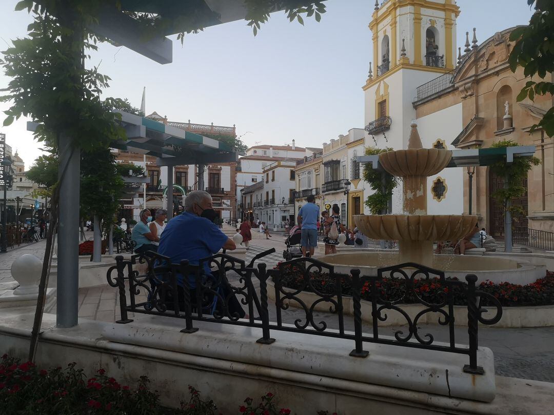 La plaza del Socorro es uno de los puntos más frecuentados por visitantes y ciudadanos rondeños