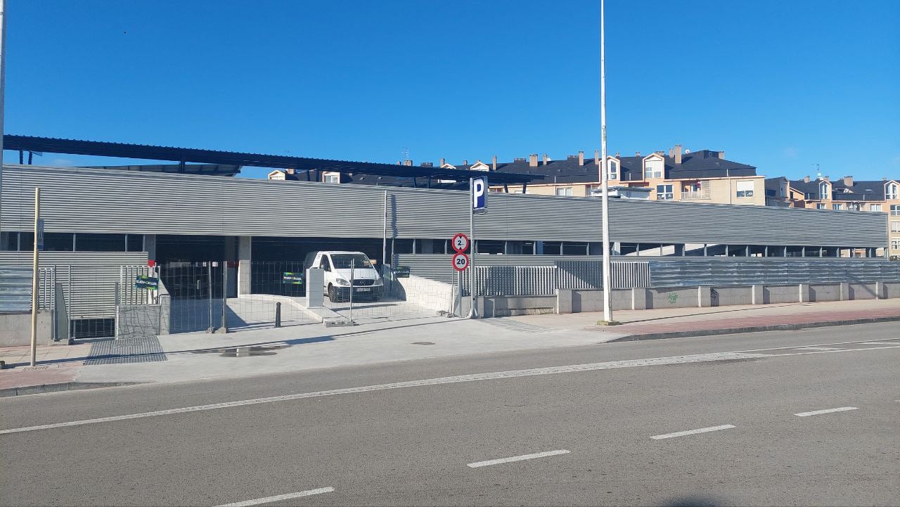 Las obras del aparcamiento en altura del Ferial de Torrelavega están a punto de finalizar.