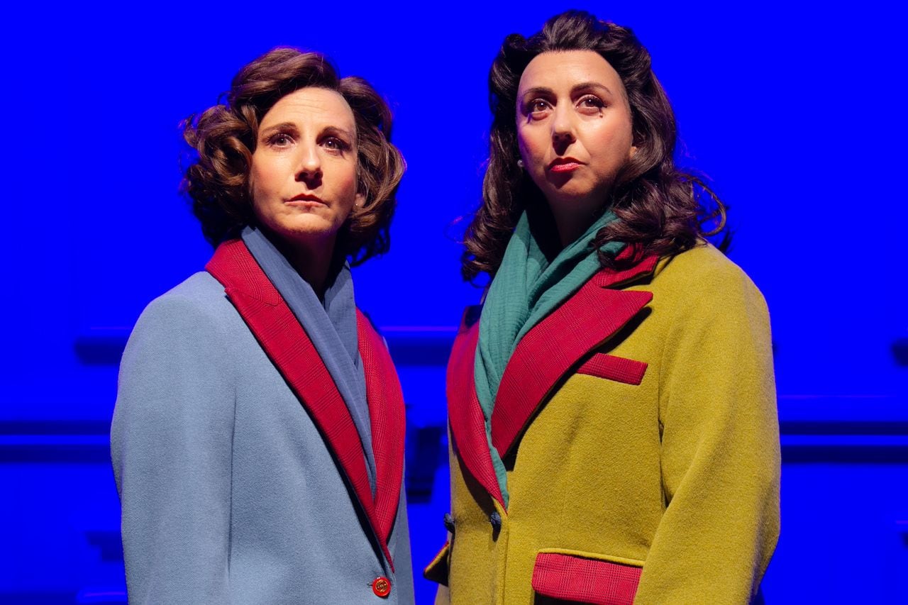 Malena Alterio y Carmen Ruiz en 'La vida extraordinaria' de Mariano Tenconi