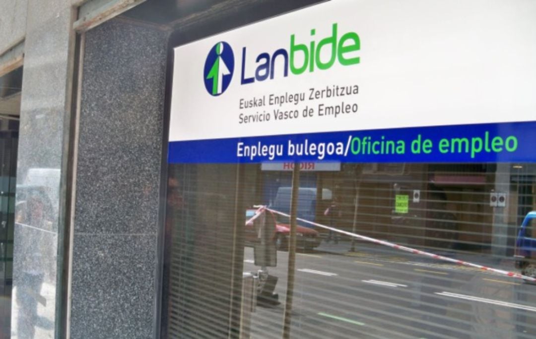 368 personas han abandonado las listas de Lanbide en el último mes en Gipuzkoa