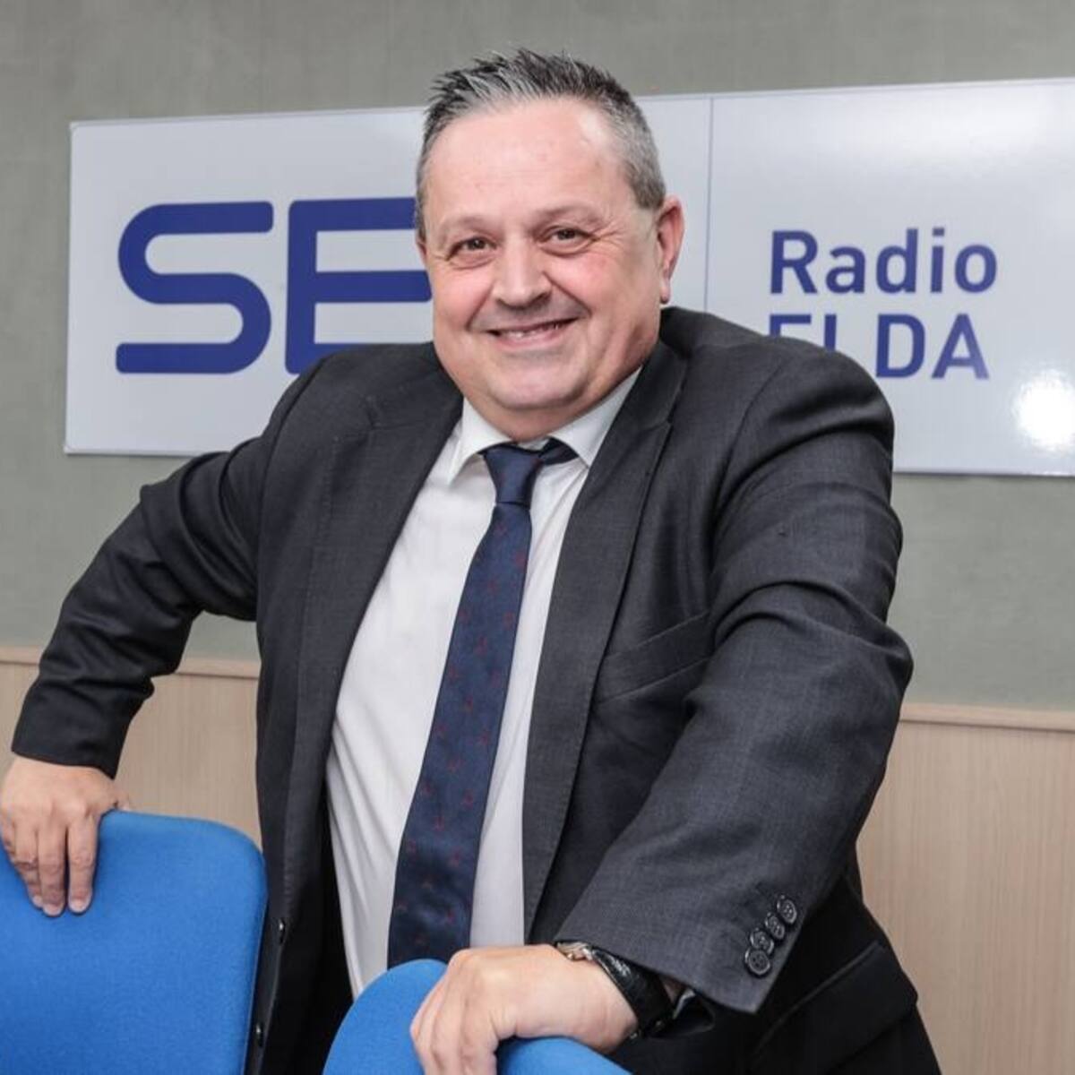 Paco Sánchez, portavoz del PP de Elda: “El Ayuntamiento tiene 20 millones sin gastar mientras hay aceras rotas”