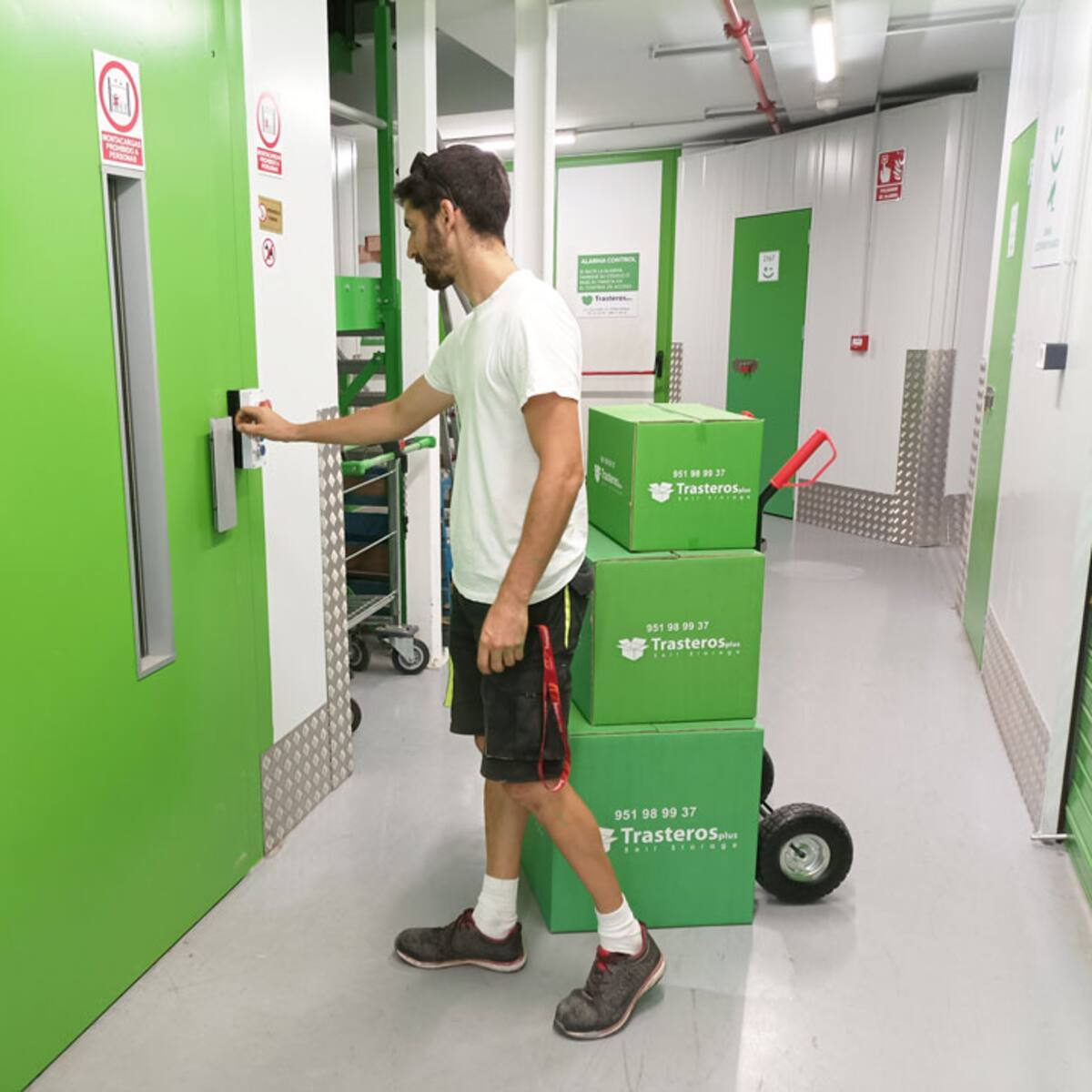 Una empresa de Málaga ofrece trasteros gratuitos para afectados por el accidente de trenes