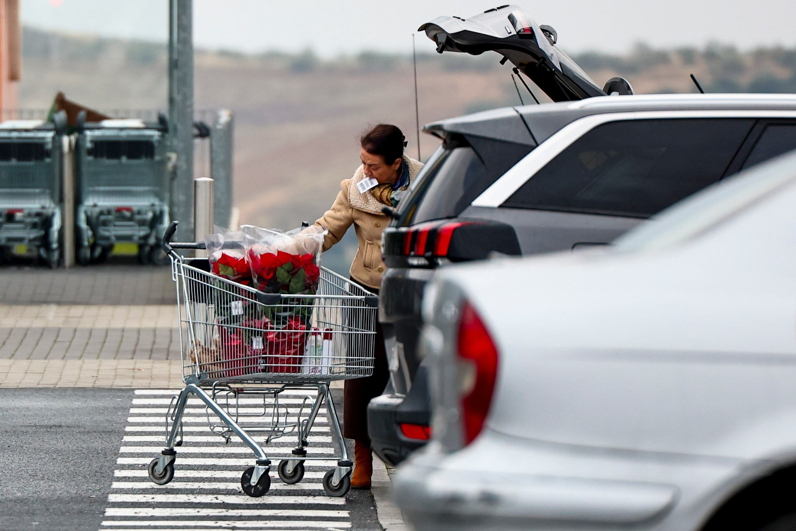 Los precios siguen al alza en Castellón, que se aproxima a una inflación del 4 % en el último año: la ropa y el calzado, lo que más se encarece en noviembre