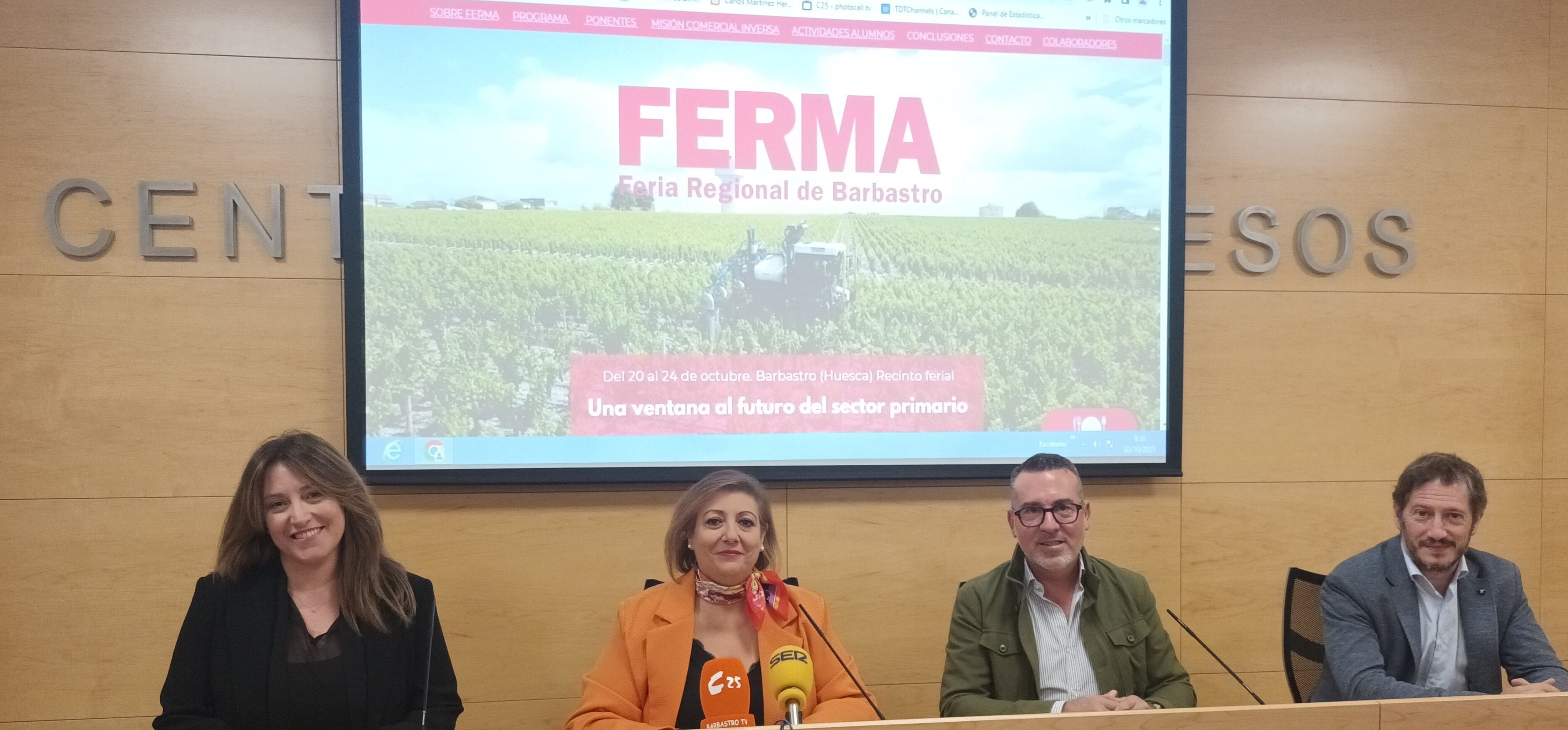 Loreto Morlans, Silvia Ramírez, Javier Folch y Juan Manuel Castell (de izquierda a derecha)