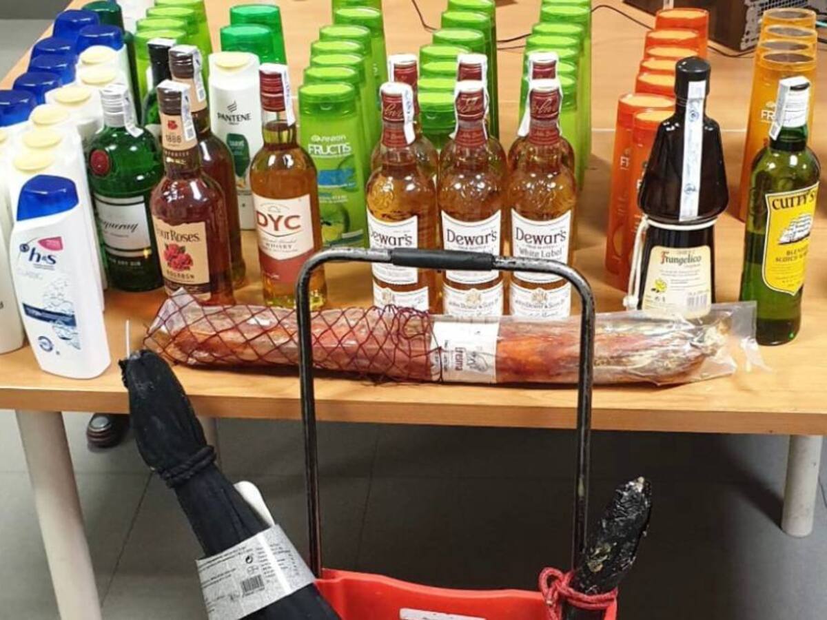 Dos detenidos tras robar de madrugada en un supermercado del barrio de Pilarica en Valladolid