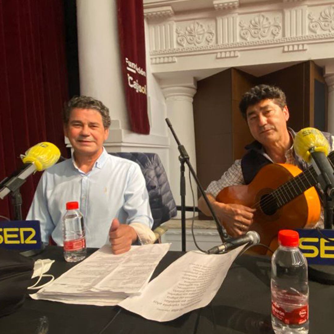 El grupo de sevillanas Requiebros en Hoy por Hoy Sevilla