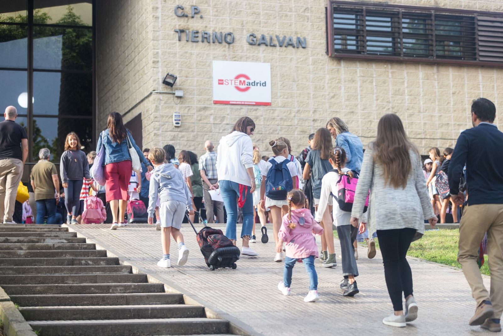 Vuelta al cole en el colegio Tierno Galván de Tres Cantos