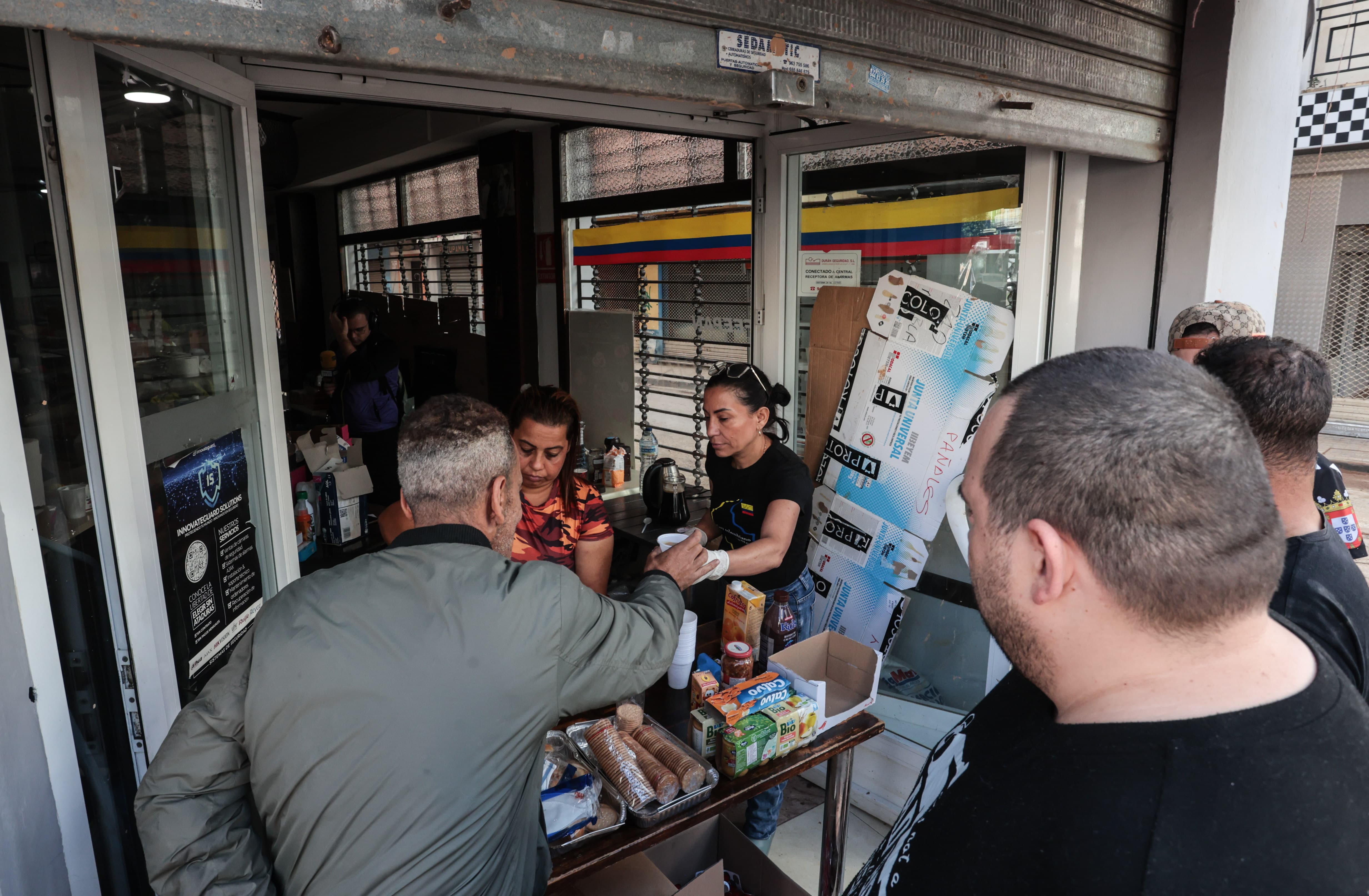 Cafetería ubicada en la Avenida del Camí Nou de Benetússer