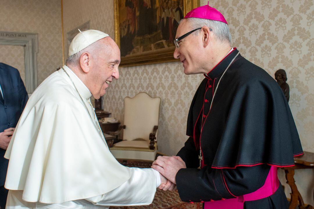 El Obispo jiennense ha podido departir con el Papa de Roma esta semana