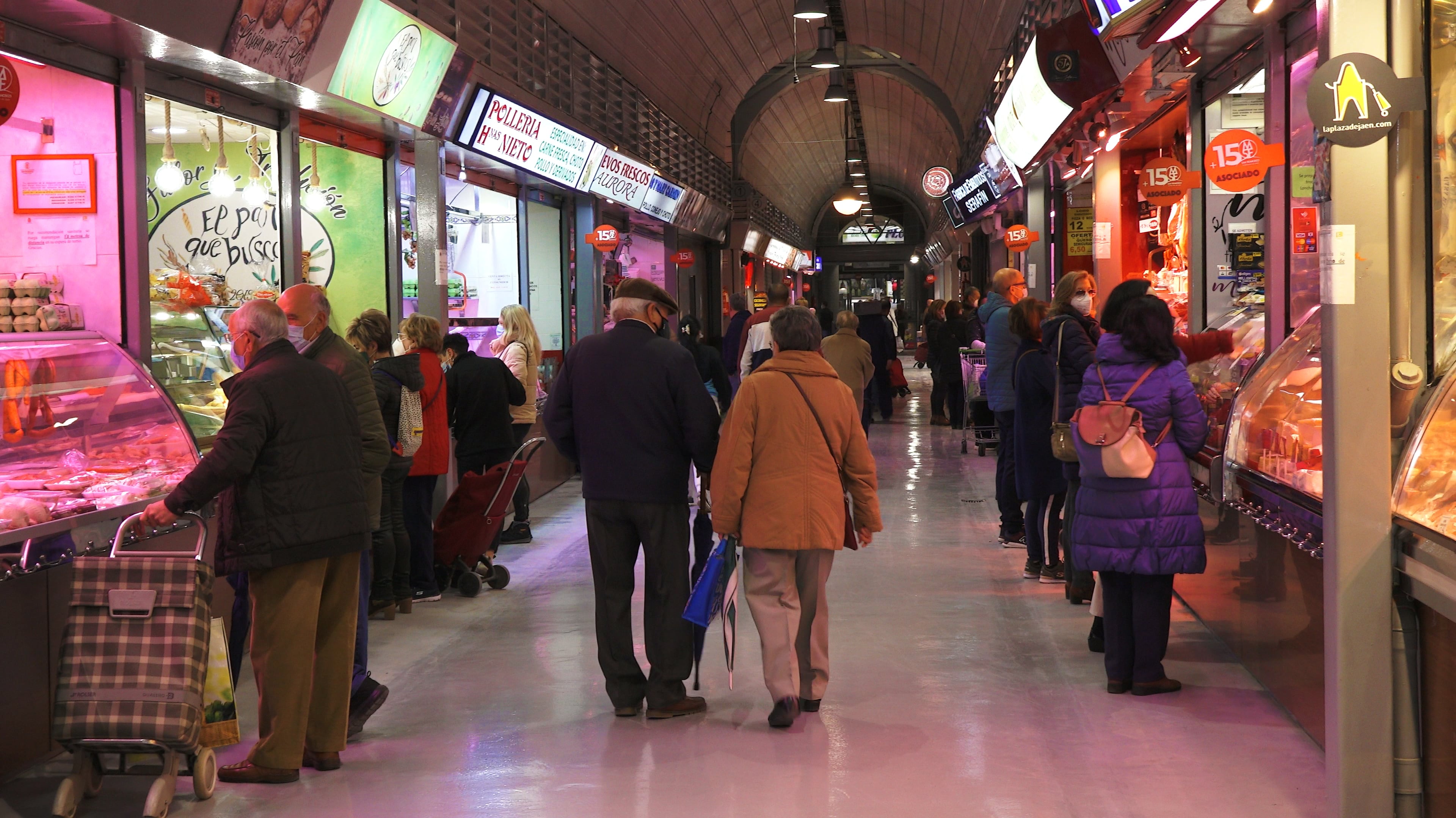 El mercado de abastos de &#039;San Francisco&#039;, en Jaén capital, durante un día de apertura