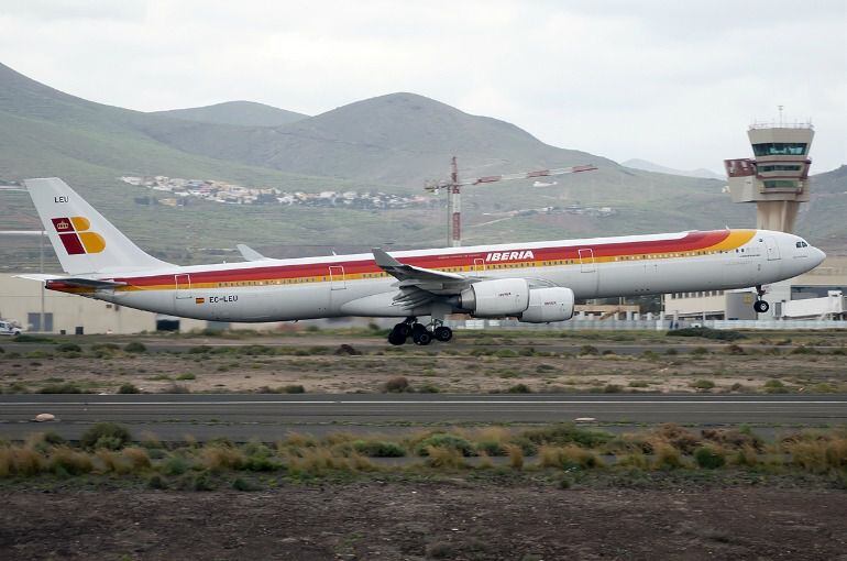 AVIÓN