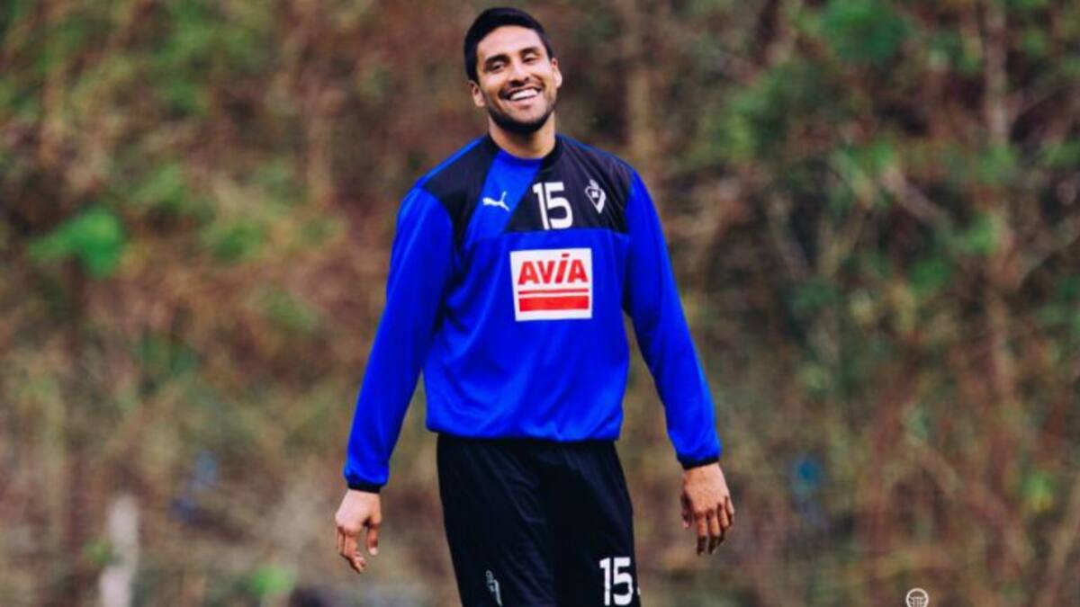 Dos Santos: "Estoy feliz de seguir un año más"