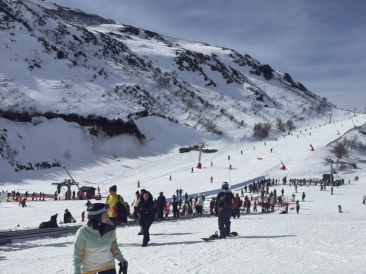 La semana de Carnaval ha congregado a más de 7.500 esquiadores en Leitariegos