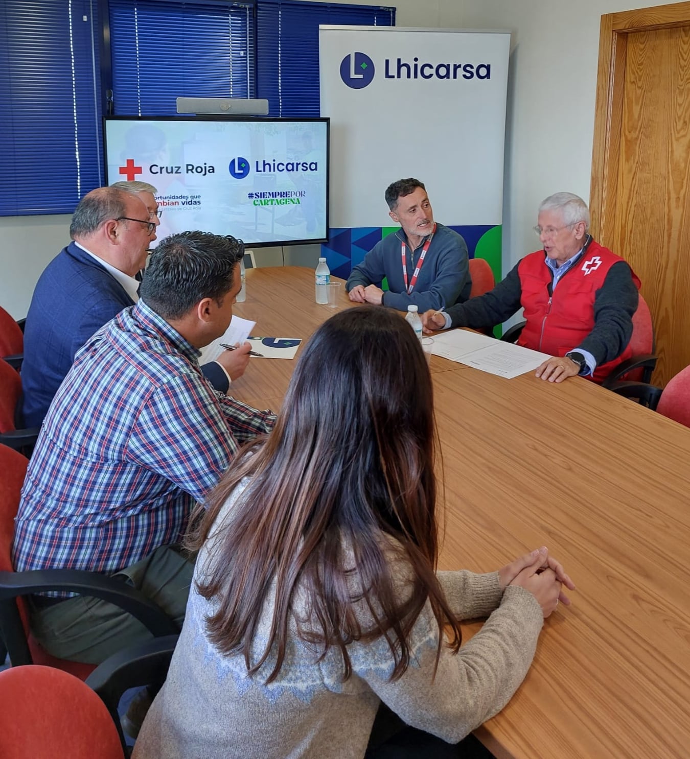 Cruz Roja y Lhicarsa firman un convenio para impulsar la inserción laboral en Cartagena
