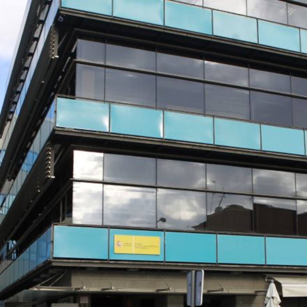 Acuamed cesa por unanimidad a dos de sus directores por el 'caso Frontino'