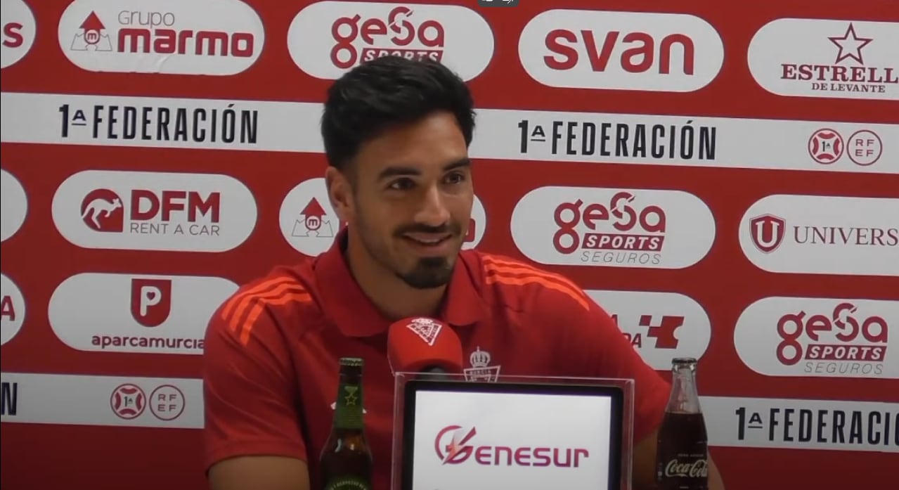 GIanfranco Gazzaniga presentado con el Real Murcia