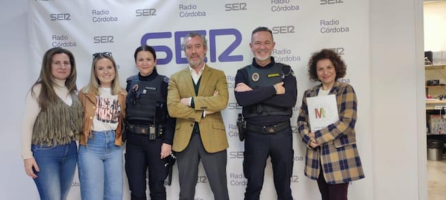 Invitados al programa especial sobre acoso escolar y ciberacoso. Hoy por Hoy Córdoba