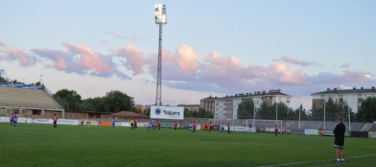 Real Ávila en su partido de pretemporada frente al CD Moscard.