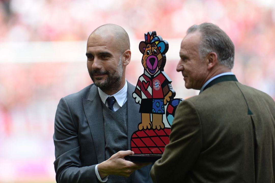 Guardiola con Rummenigge durante su etapa en el Bayern