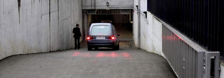 El cuerpo sin vida de Francisco Javier Romero Taboada, alias &#039;Jimmy&#039;, el aficionado que falleció el domingo en Madrid en una reyerta entre ultras del Deportivo y del Atlético, ha llegado este martes al Tanatorio Albia de A Coruña.