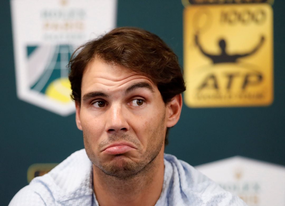 Rafael Nadal durante la rueda de prensa tras renunciar enel Másters de París-Bercy.