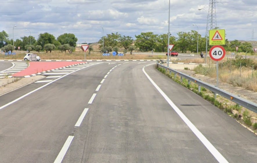 Acceso a Perales del Río desde la rotonda de la M-301 actual, que obliga a dar la vuelta a los vecinos en lugar de contar con un acceso más directo