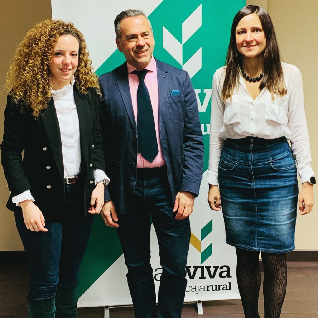 Noemía Otero, Diputada de Promoción Provincial, Miguel Ángel Velázquez, director de Cisvem y Beatriz Serrano, directora de la Fundación Caja Rural.