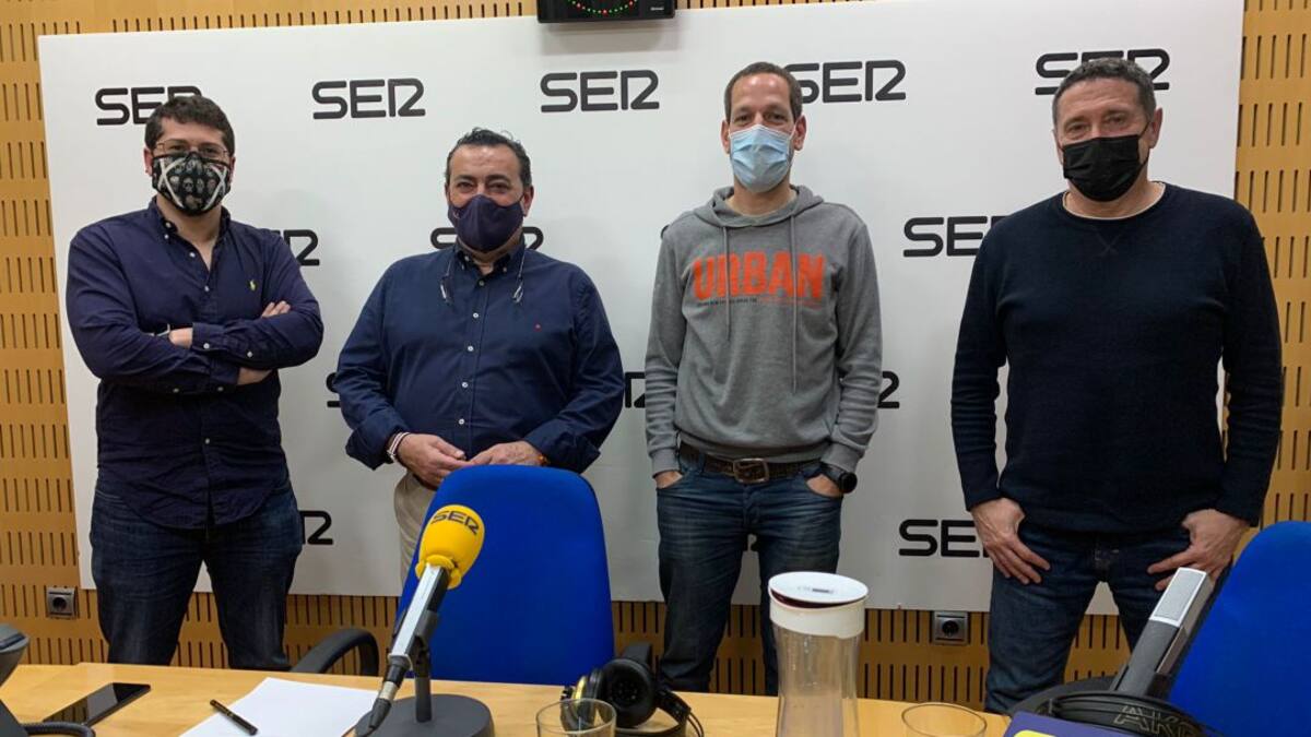 "La opinión de prensa y aficionados es muy importante para la toma de decisiones en el Real Murcia"