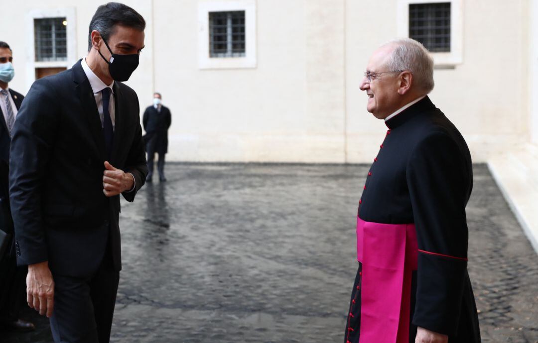 El presidente del Gobierno, Pedro Sánchez, se reúne con el Papa Francisco en la Ciudad del Vaticano.