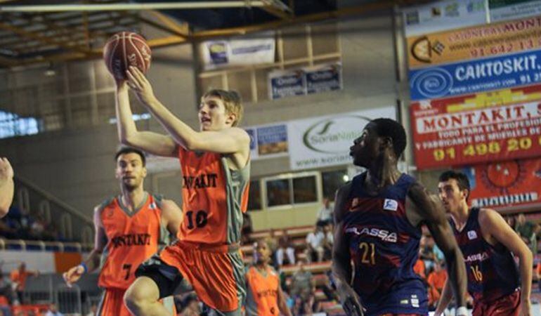 Víctor Moreno, en un partido de la pasada pretemporada ante el Barça