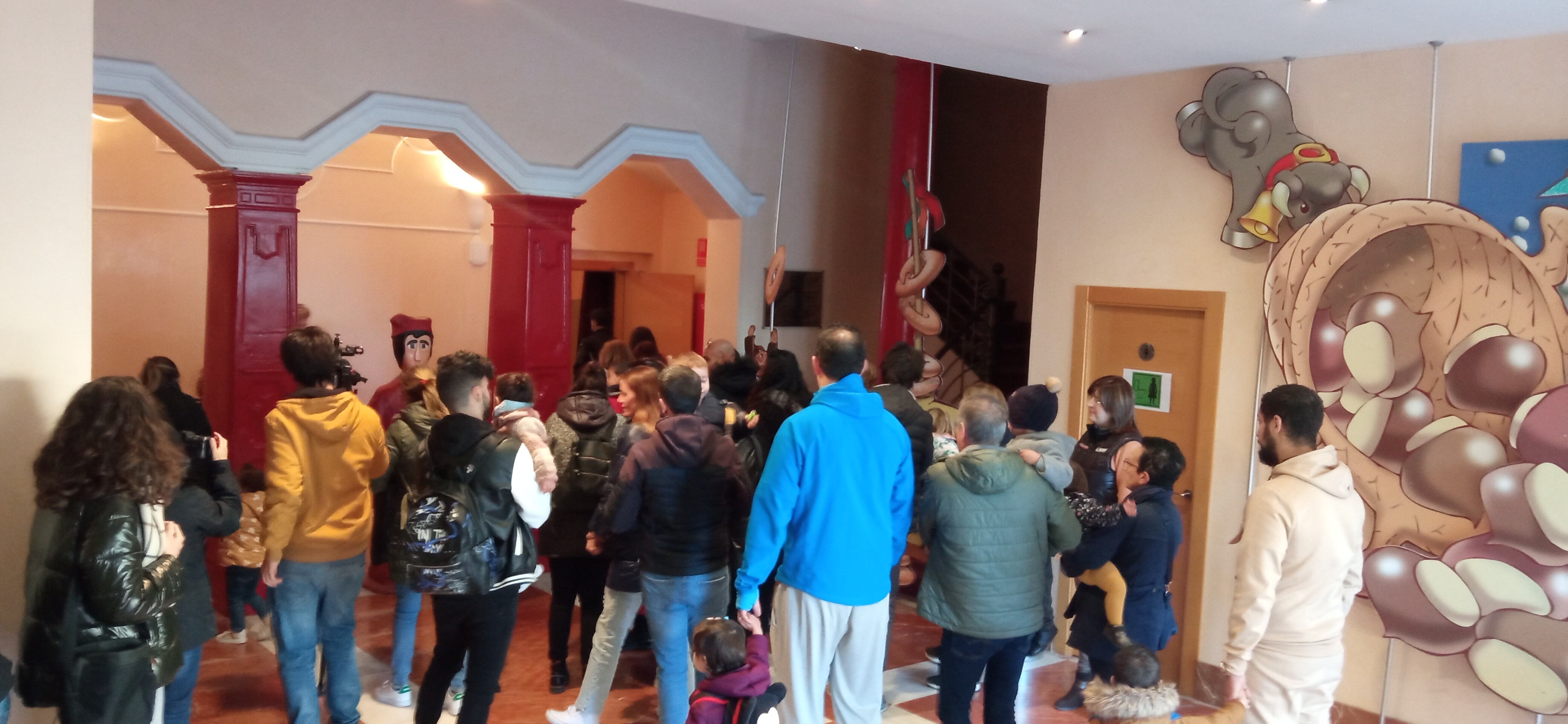 Primera sesión del Tirisiti