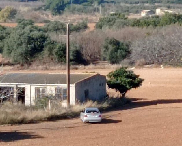 La masía donde se ha atrincherado el autor del tiroteo de Tarragona.