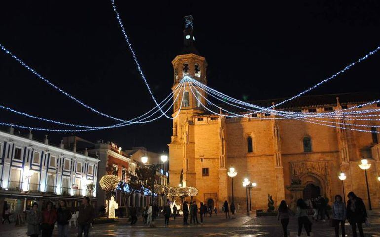 Imagen de la Plaza de España de Valdepeñas, esta Navidad.