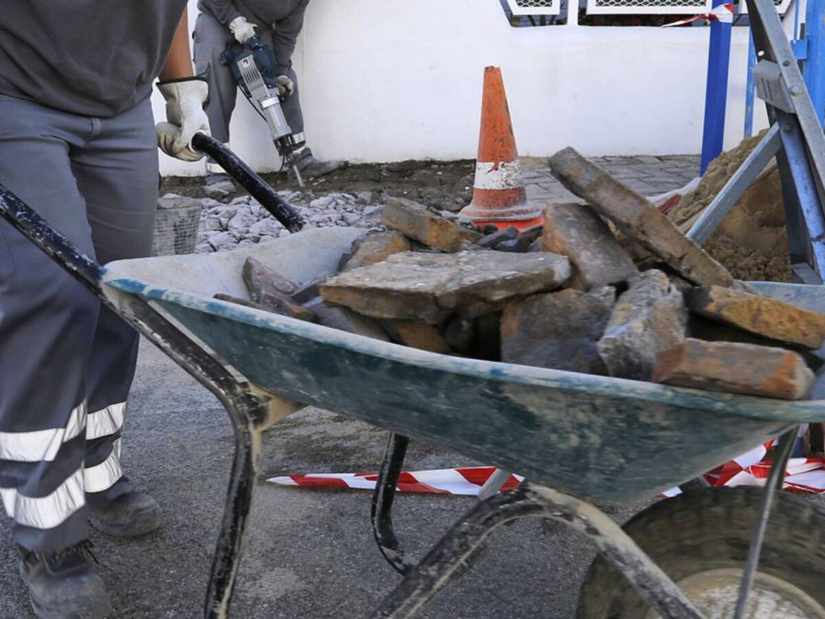 El paro cae en 3.126 personas en Canarias en septiembre