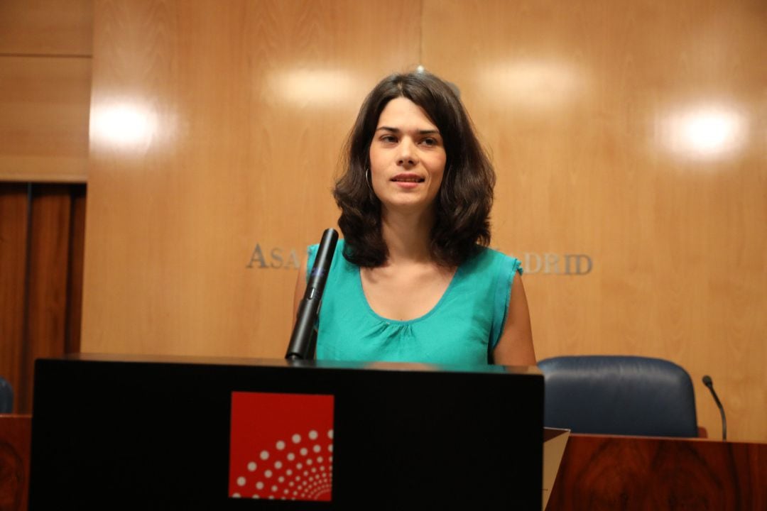 Imagen de Archivo de la portavoz de Unidas Podemos en la Asamblea de Madrid, Isa Serra.