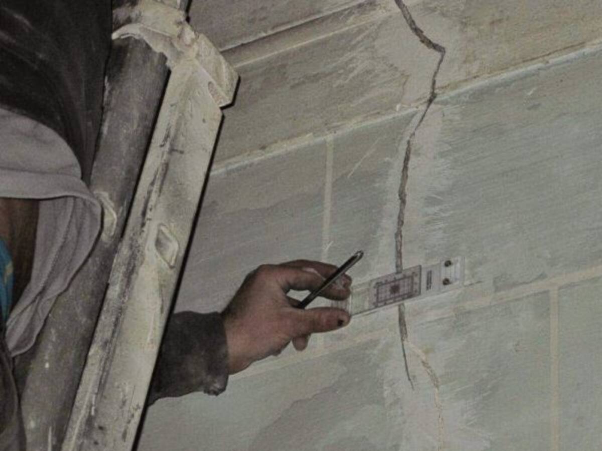 Tanquen l'església de Sant Feliu Màrtir per seguretat