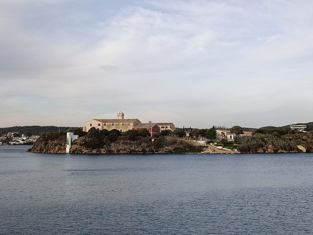 Es liciten les obres per a millorar l'ala sud de l'antic hospital.