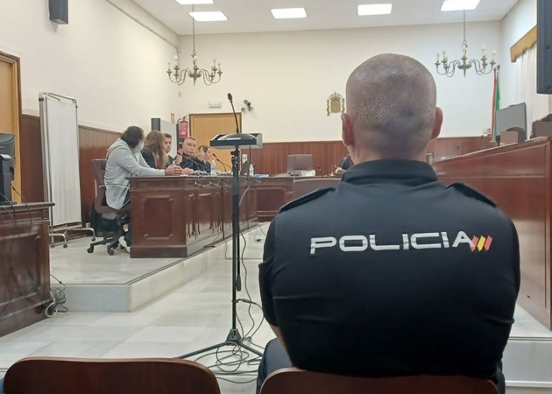 24/10/2022 Juicio del acusado de decapitar a un hombre en Huelva.
POLITICA ANDALUCÍA ESPAÑA EUROPA HUELVA SOCIEDAD
