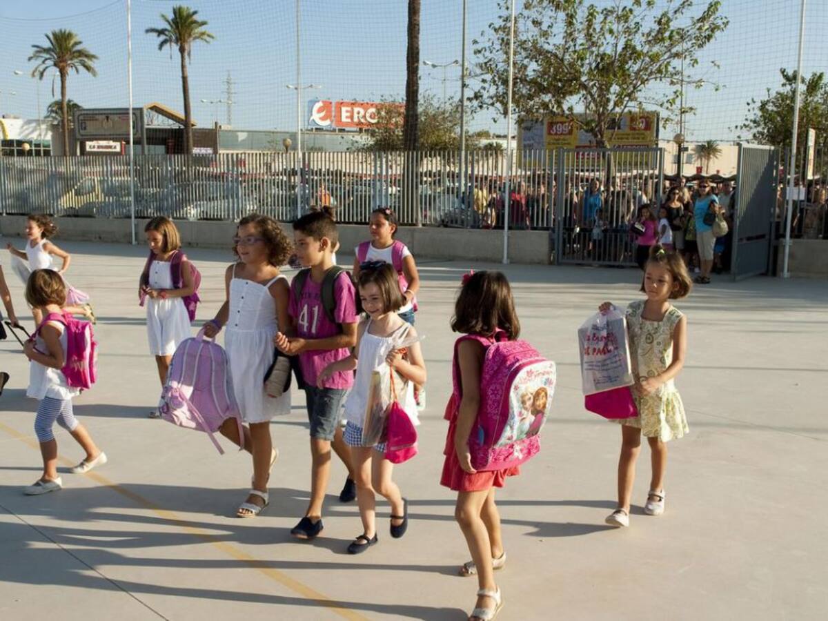 Más de 23.000 niños cartageneros comienzan este lunes el curso escolar