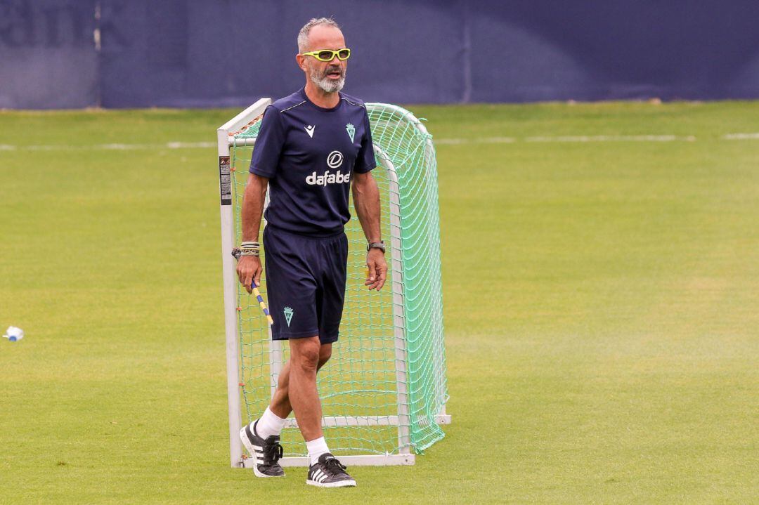 Álvaro Cervera, entrenador del Cádiz CF, analizo la previa antes de jugar contra el Real Betis