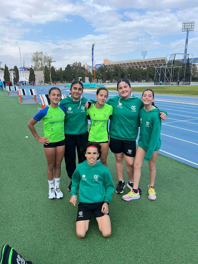 Atletas del C. A. Elda en Alicante