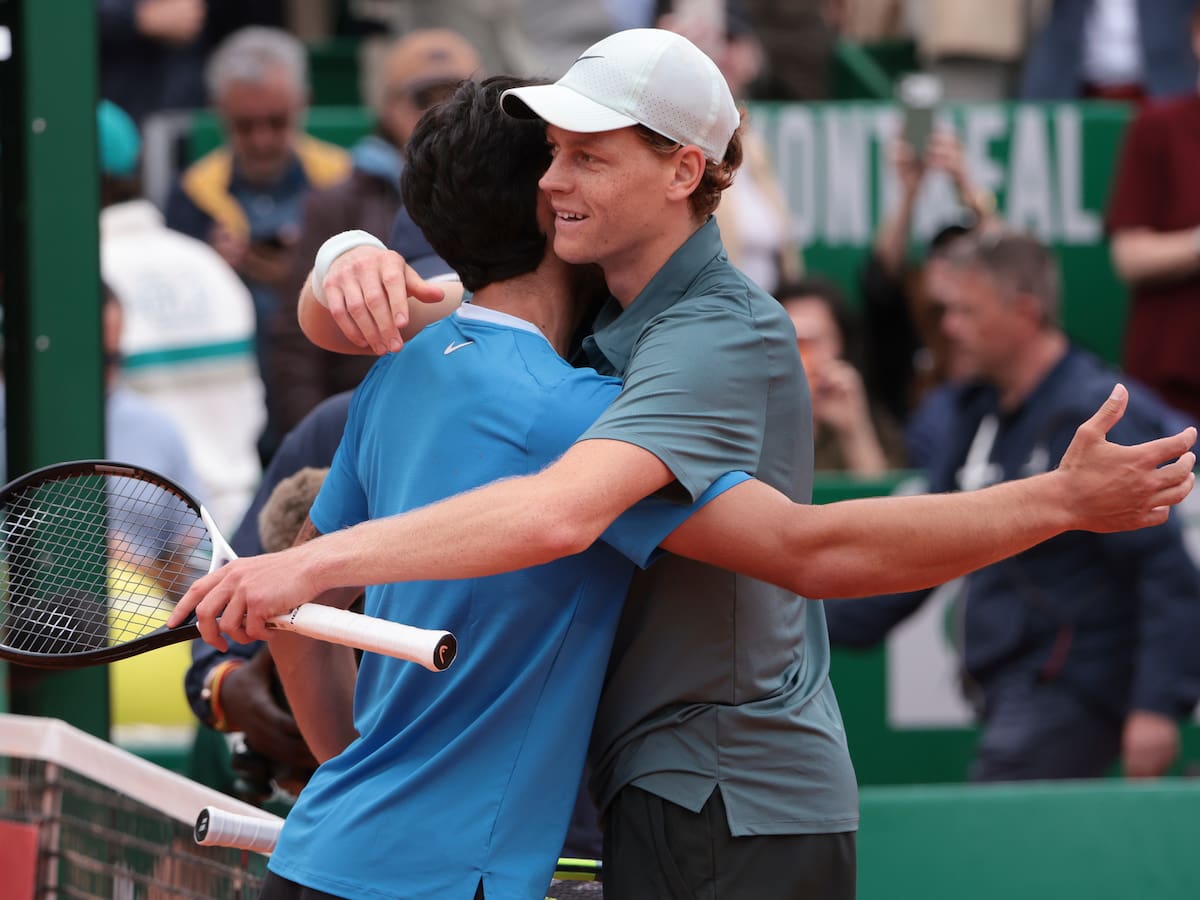El cariñoso mensaje de Sinner a Alcaraz tras anunciar que no jugará Roland Garros: "Es el mejor del mundo en tierra batida"