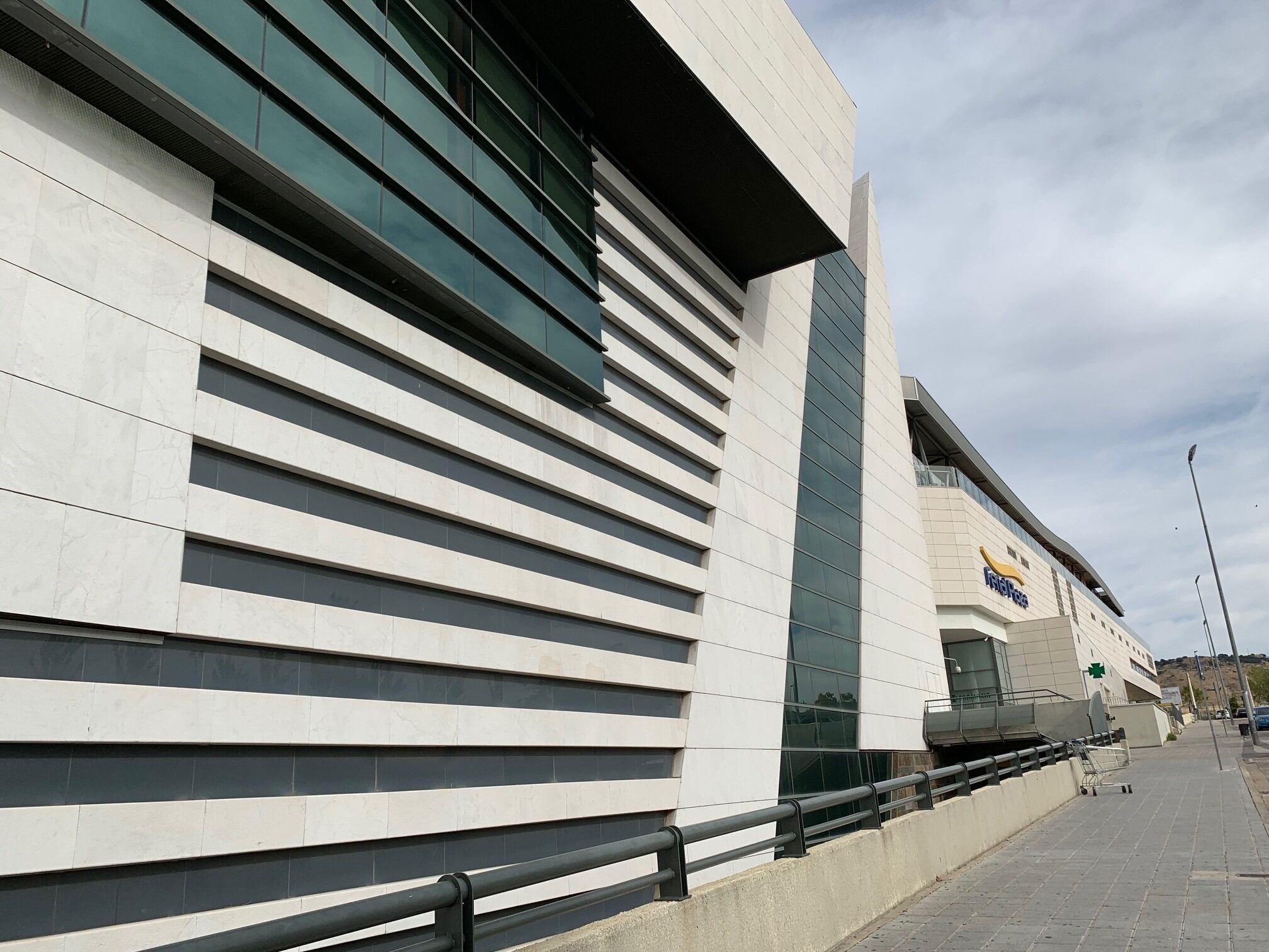 Centro Comercial Ferial Plaza